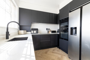 Kitchen- click for photo gallery